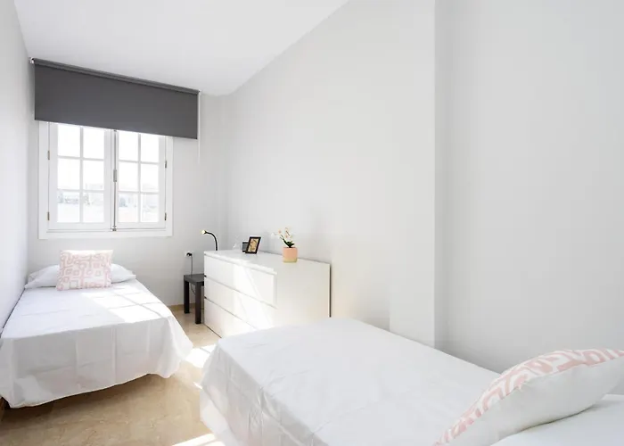 Home2book Comfy Cruz Skyline